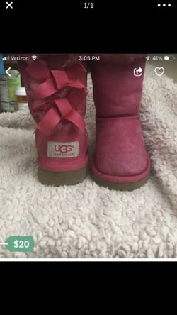 Uggs. Little girl-size 7