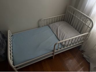 Toddler Bed for Sale