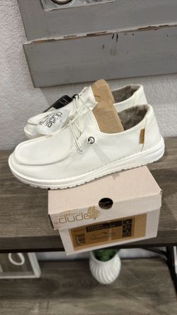 Hey Dude Women's Wendy Chambray Moccasin ~ 6