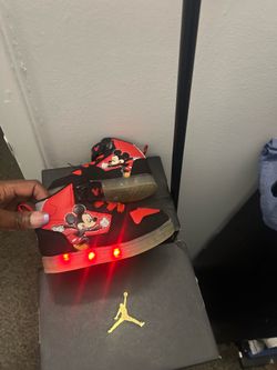 Mickey Mouse Light Up 7C