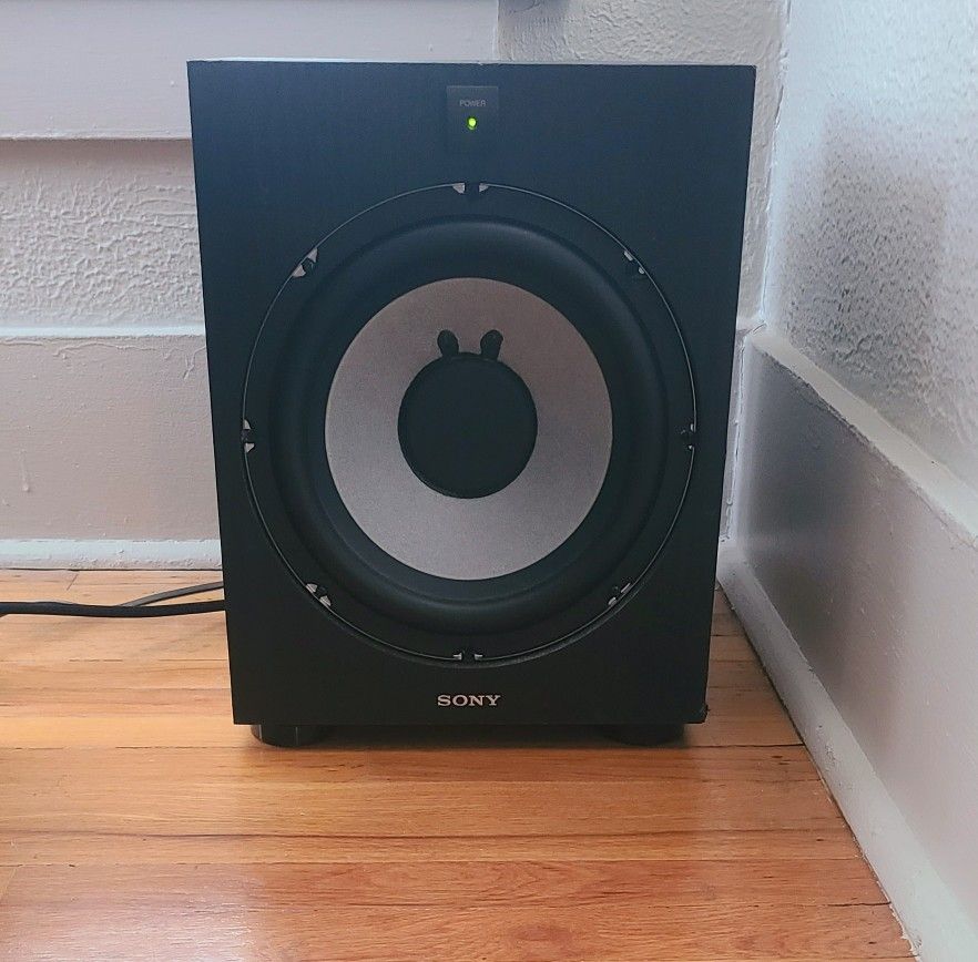 SONY 10" 140watt Powered Subwoofer