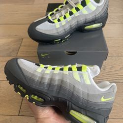 Nike Air Max 95 Neon