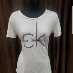 Calvin Klein white T-shirt size Small