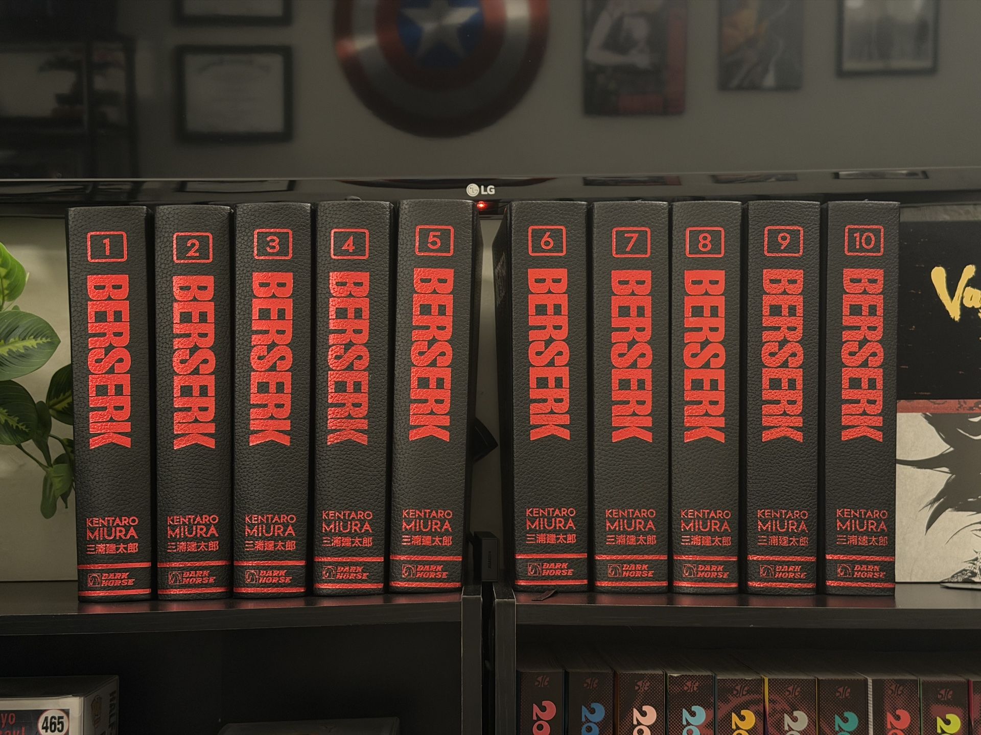 BERSERK MANGA SET