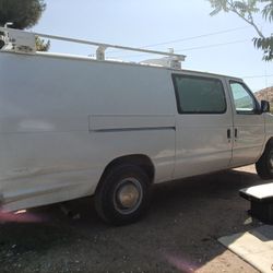 2015 Ford E-350