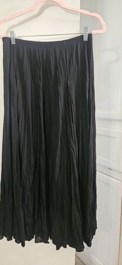 Black skirt size medium