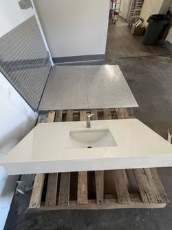 Bathroom Sink (commercial)