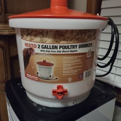  Heated Poultry Waterer