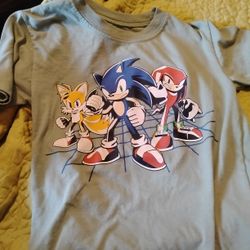 Size 4 Sonic The Hedgehog Tee