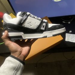 LV Trainer (Brand New)