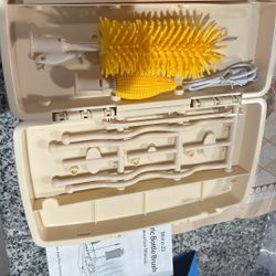 Electric Bottle Brush