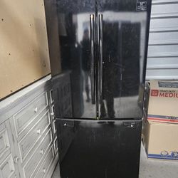 Refrigerator in great condition