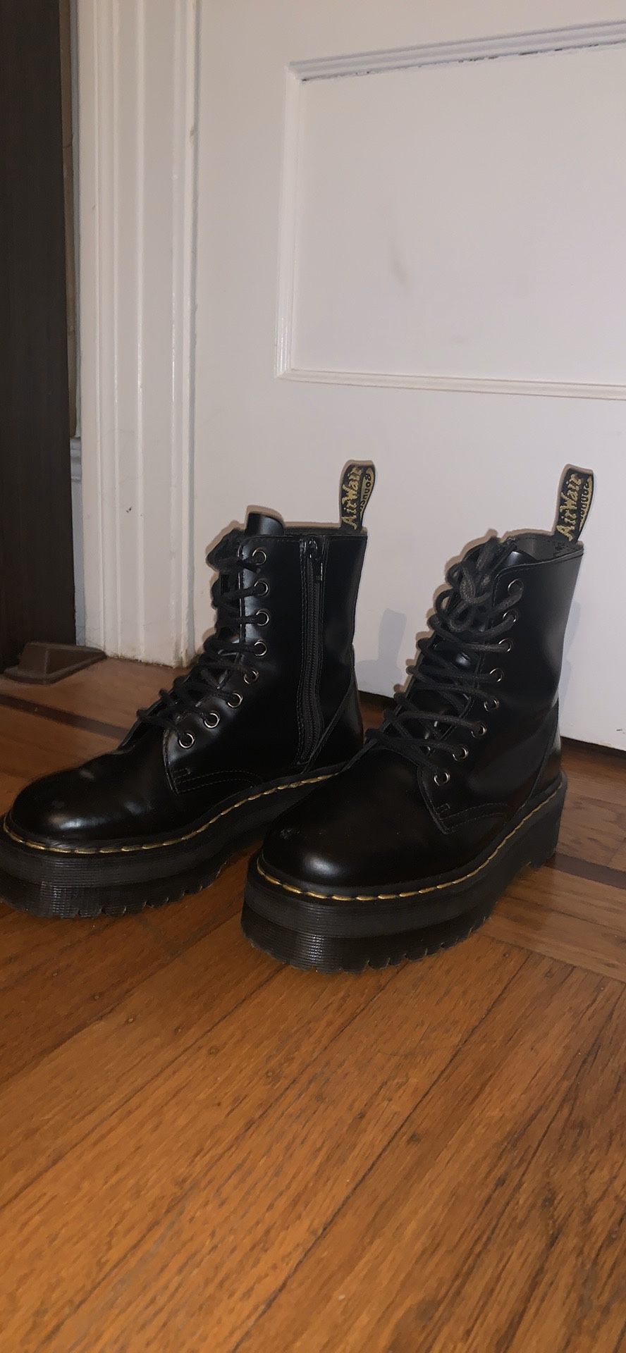 Dr. Marten Jadon Boots