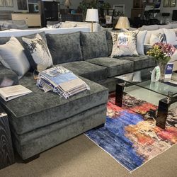 grey sectional 🩶🔥 $1,599