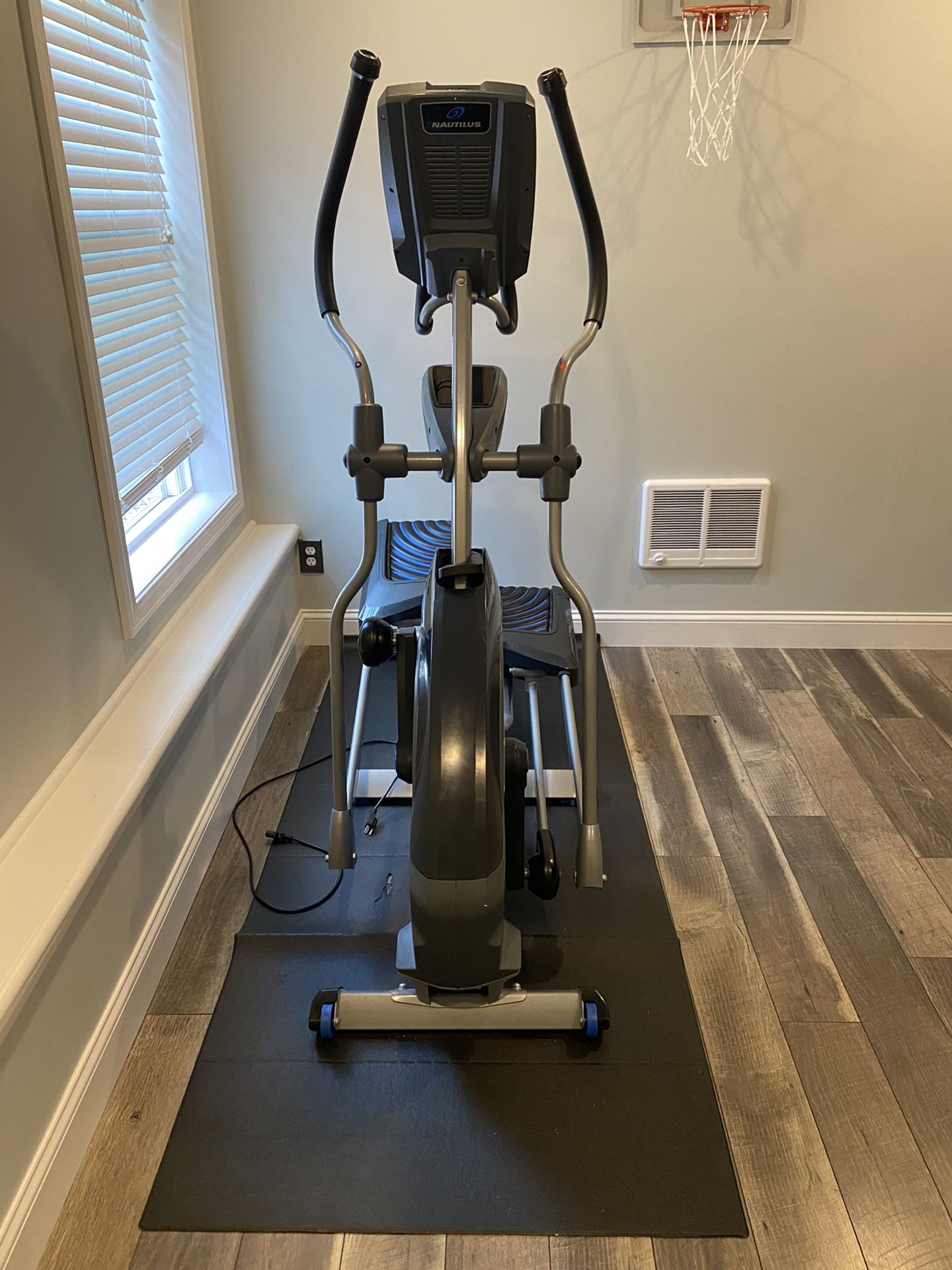 Nautilus Precision Path Elliptical