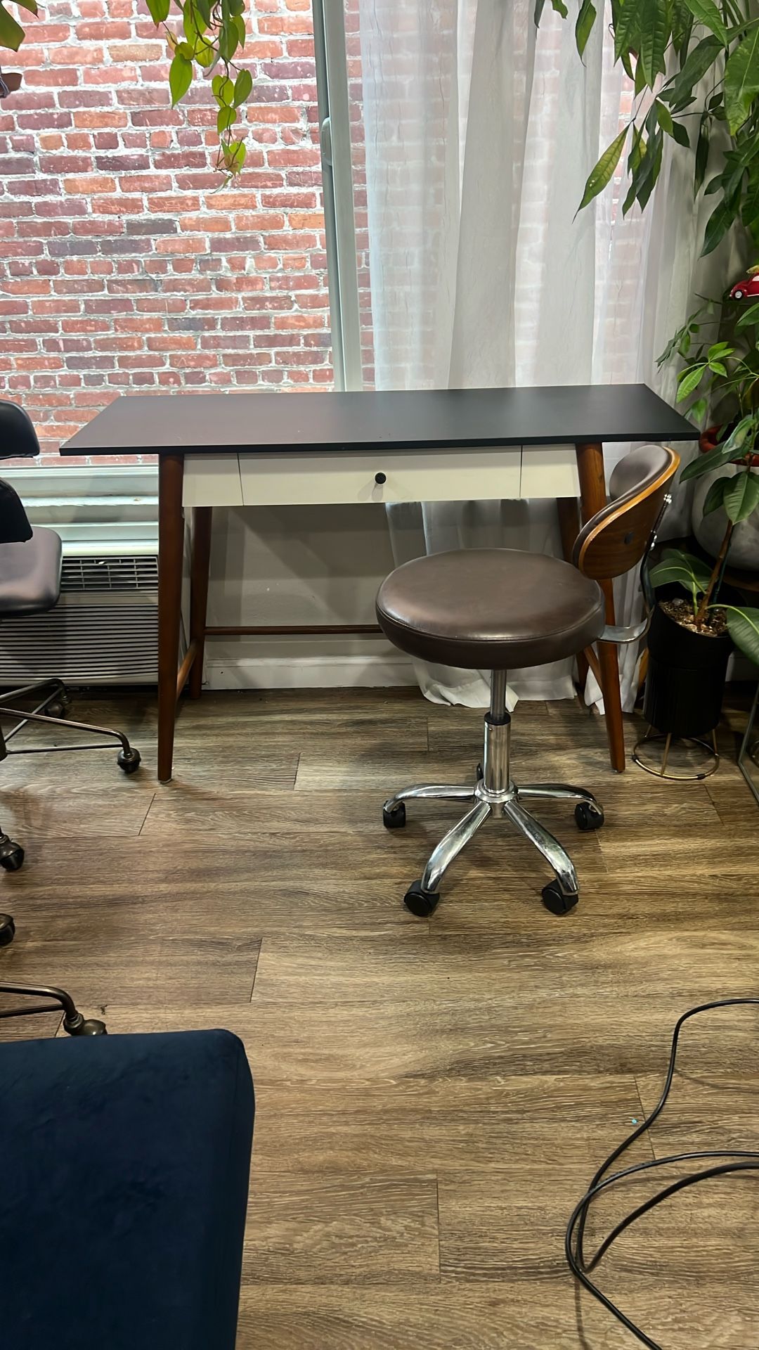 Target Mcm Style Desk And Chair