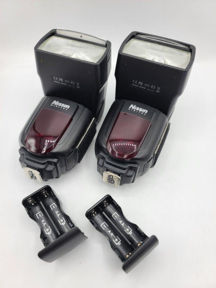 (2) Nissin Di700A For Fuji w/extra Battery Magazine