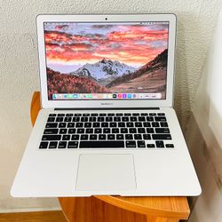 MacBook Air 13” 2014 i5 8GB RAM 128GB SSD Fully Functional!!!