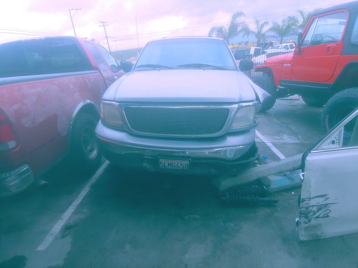 2000 ford expedition