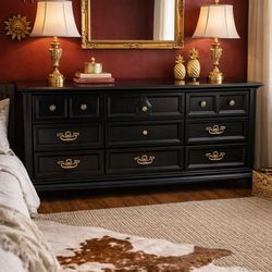 Refinished Black Thomasville Furniture Solid Wood 9 Drawer Dresser Or 75” Tv Stand