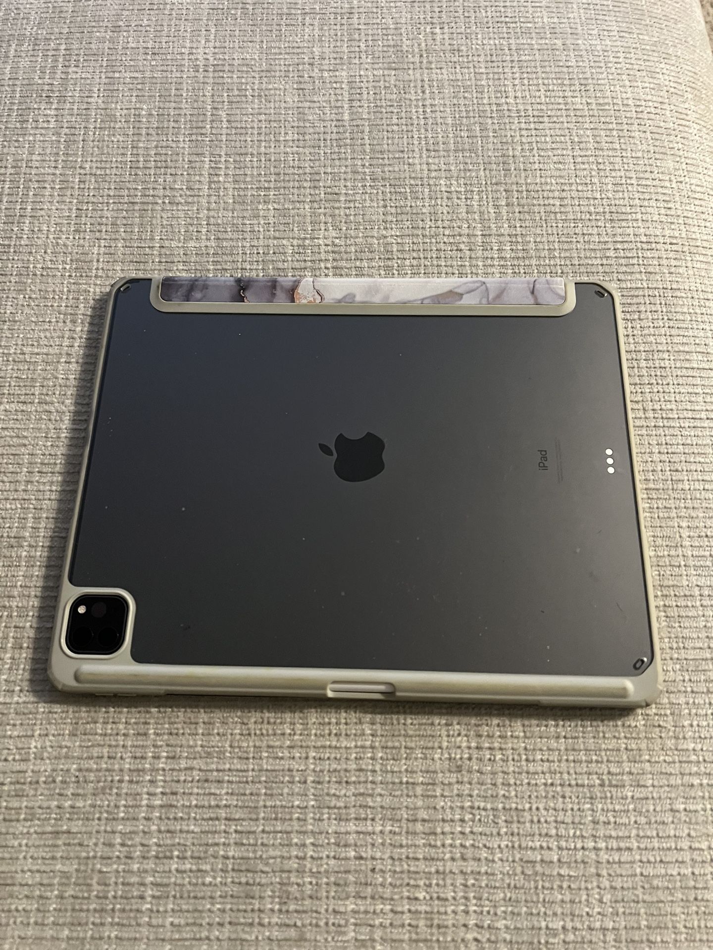 iPad Pro 128gb 5th Gen