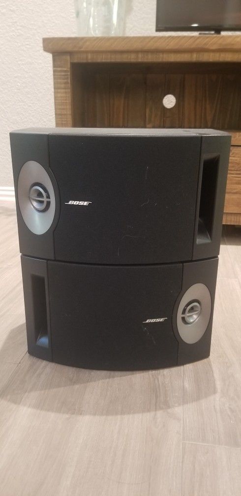 Bose Speakers W/ Yamaha Reciever