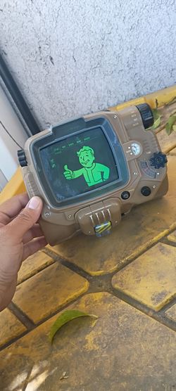 Wearable Fallout 4 Pipboy 3000