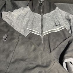 Men’s XL Tracksuit hoodie & Pants 
