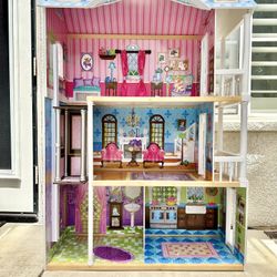 Doll House 