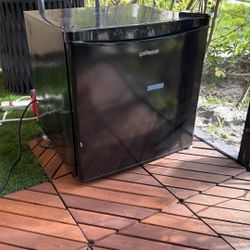 Mini Fridge black 