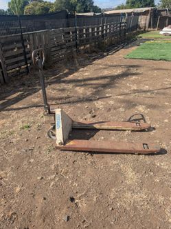Pallet jack