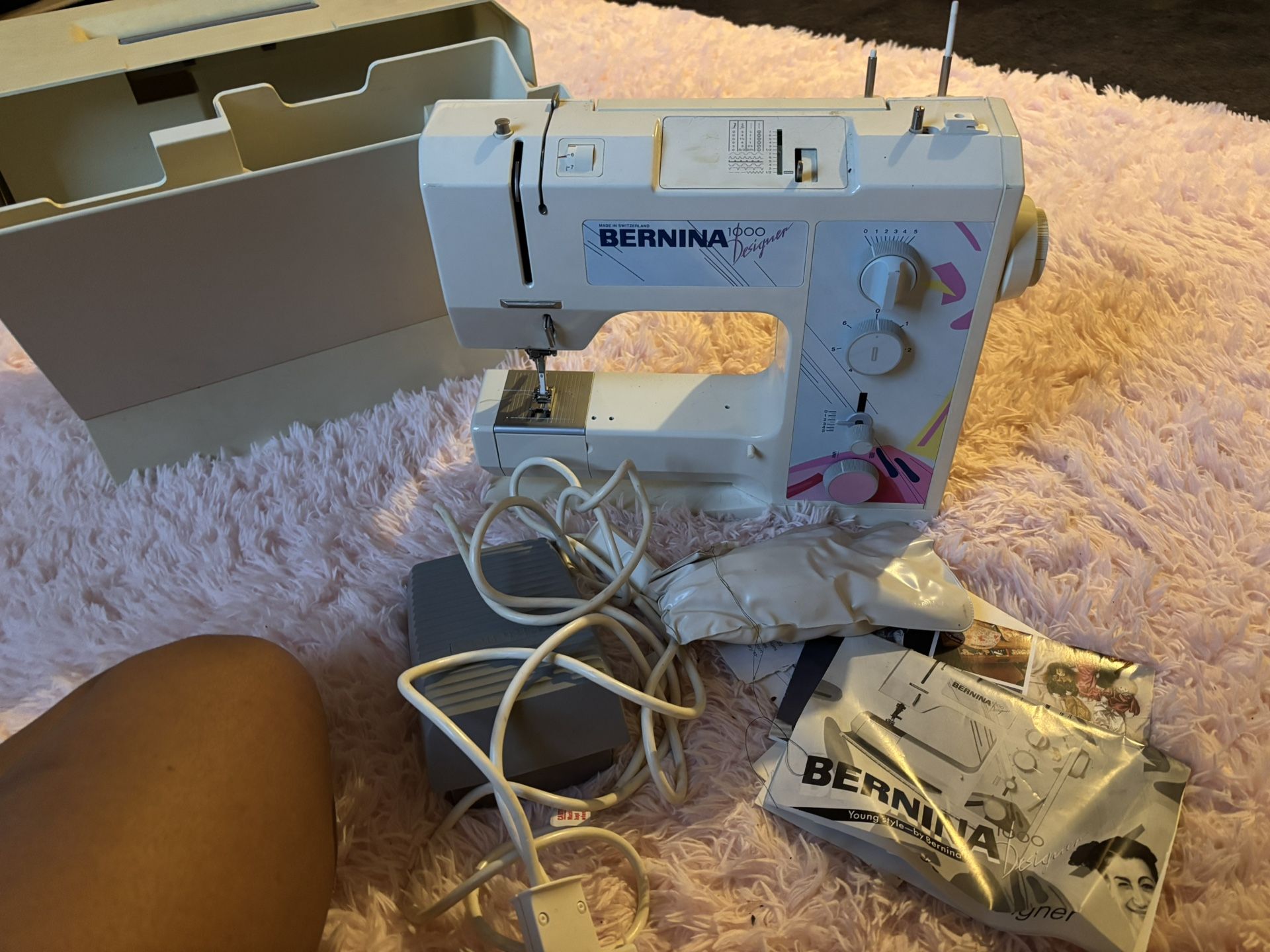Bernina 1000 Designer Sewing Machine