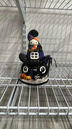 Hello Kitty Witch Light House Halloween