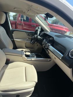 2020 GLB Mercedes