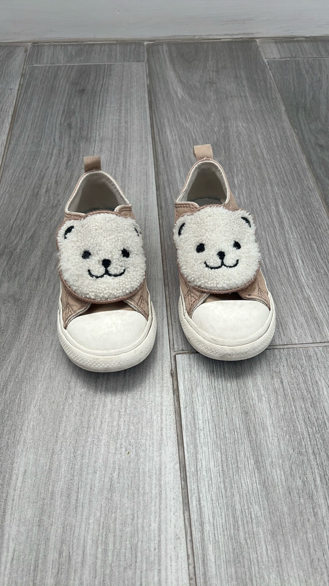 Size 9 Teddy Converse