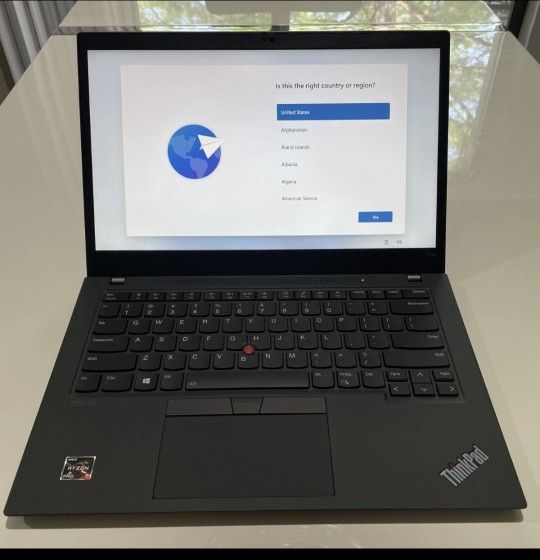 ThinkPad T14 Gen 2 AMD Ryzen 5 32GB RAM 256GB SSD Touchscreen