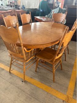 Dining table solid wood with 6 chairs