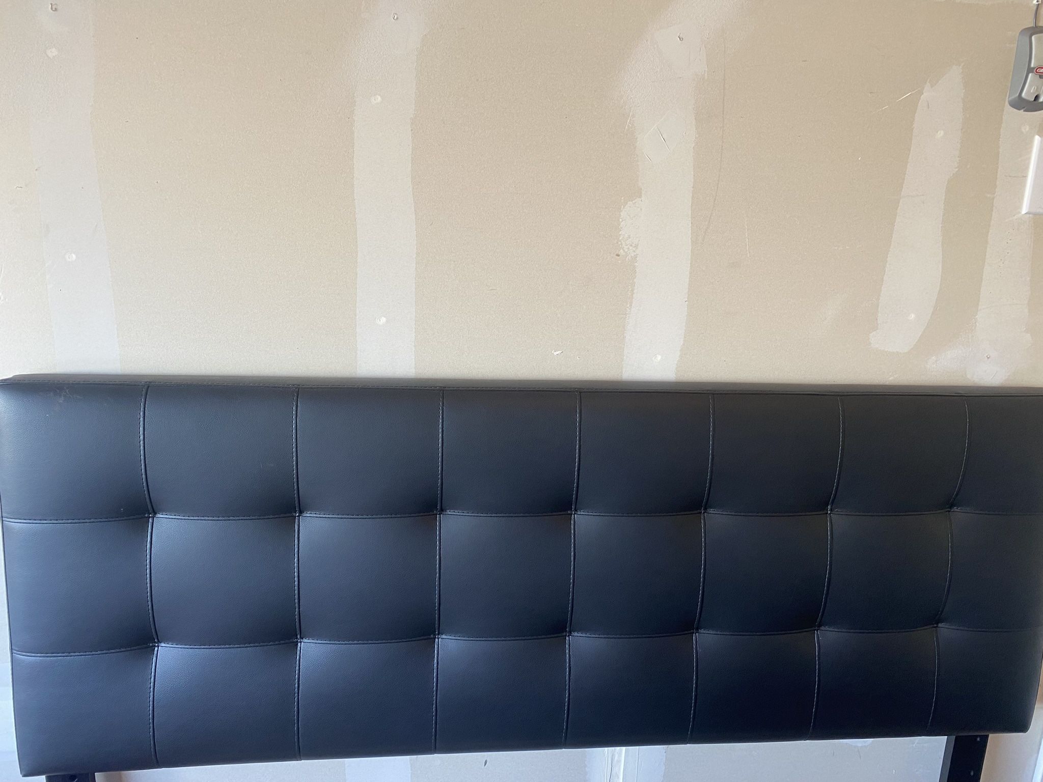 Full/queen Headboard 
