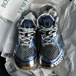 Bottega Veneta Orbit Sneakers