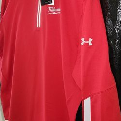 Under Armor Milwaukee Throw Over