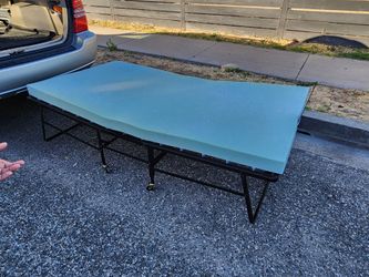 Folding and rolling bed
