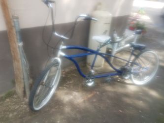 Low rider beach cruiser tandem bike