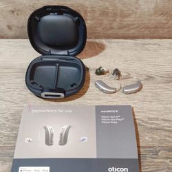 60 Pack Battery + Pair Of Oticon MiniRITE R 'Opn S3' Hearing Aids Silver -  