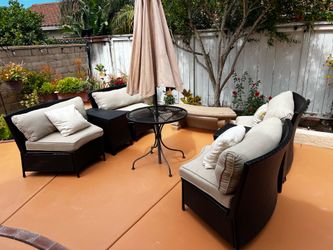 6-Piece Outdoor Patio Conversation Set – Wicker/Rattan Style – Fair Condition