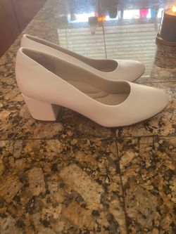 DREAM PAIRS Women's Pumps Low Chunky Block Heel Dress Shoes Closed Round Toe Comfortable Heels