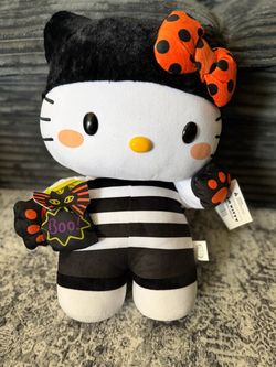 Hello Kitty 19” Bandit Halloween Greeter