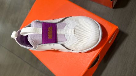 Nike flex runner two them 10c and 9c