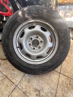 Llanta de repuesto con rin para f150 2004 en adelante 245/70/R17