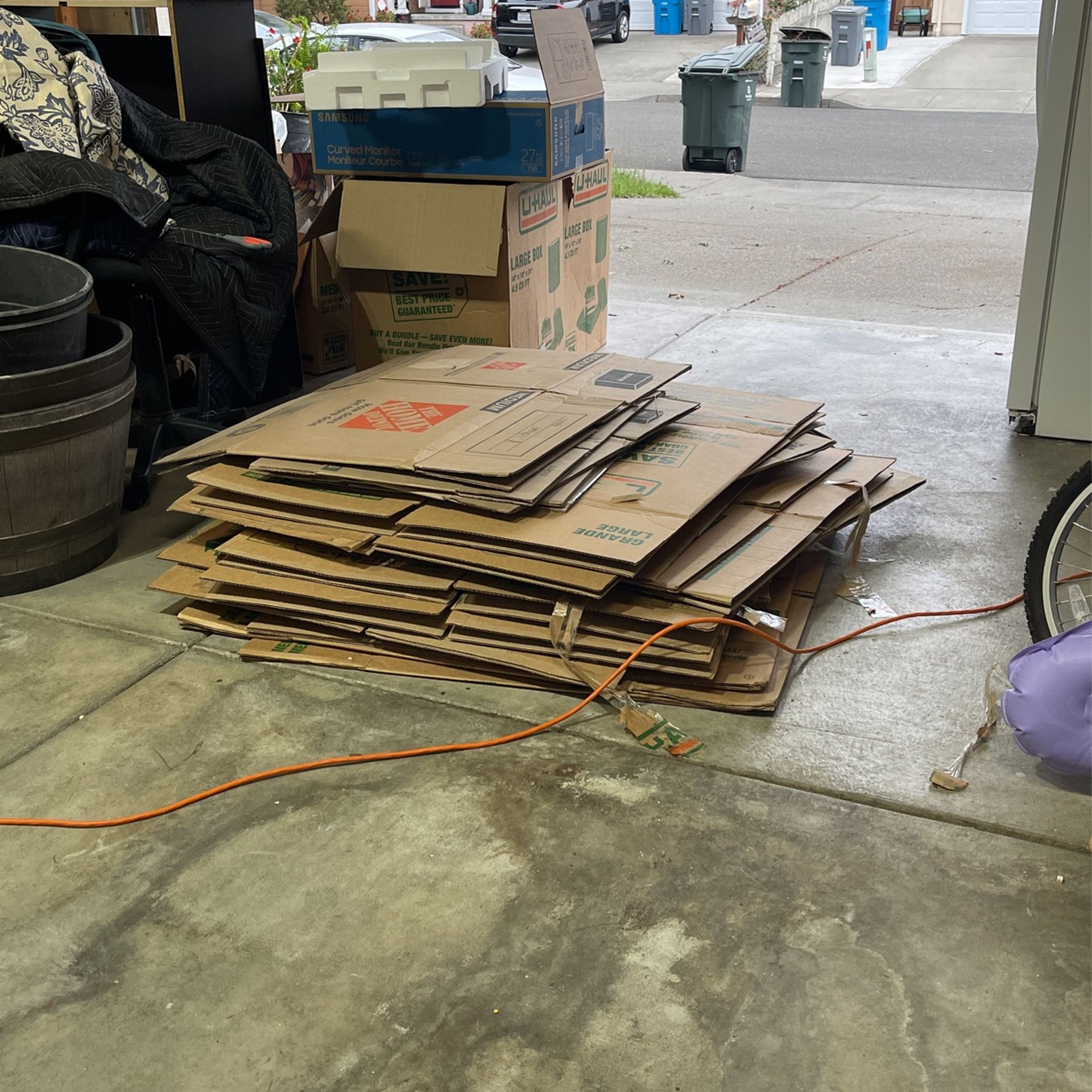 Free Moving Boxes