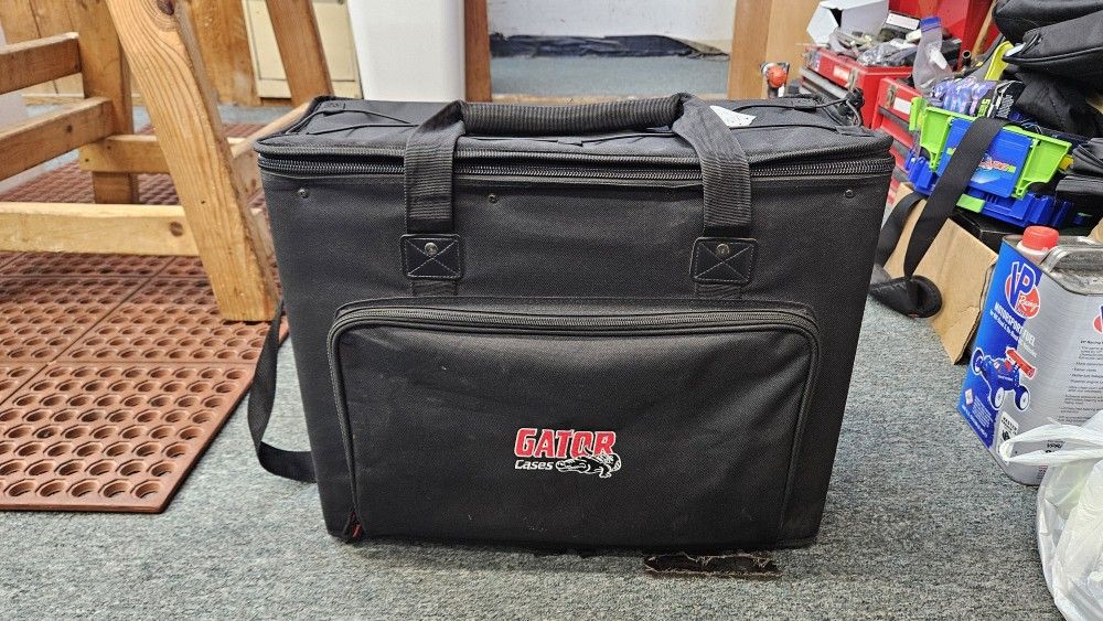 Gator Cases GRB-4U Rack Bag w/14" Rack Depth GREAT!!
